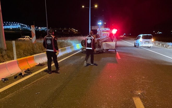 Ağrı'da iki otomobilin çarpışması sonucu 2 kişi yaralandı