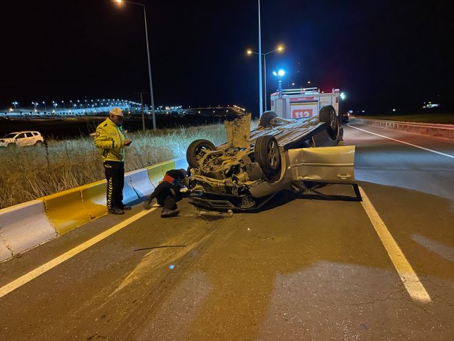 AĞRI sonucu 2 - otomobilin yaralandı çarpışması kişi İki 3