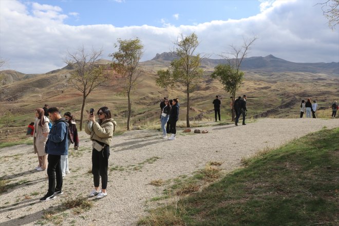 kalıntılarının AĞRI olduğuna ziyaretçileri Nuh