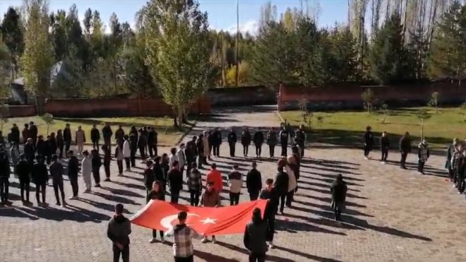 yıl koreografisi AĞRI 100. - Öğrenciler oluşturdu 2