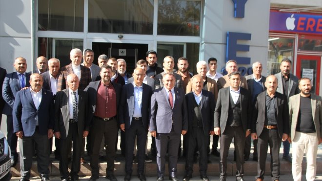 AK Parti Muş Milletvekili Şimşek, Malazgirt'te ziyaretlerde bulundu