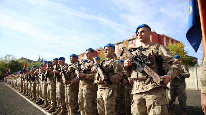 Bingöl'de jandarma komandolar törenle Gabar'a uğurlandı