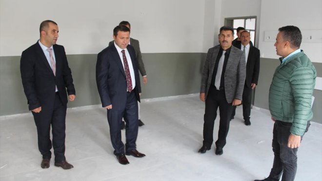Bulanık Kaymakamı Ocak, okul inşaatlarını inceledi1