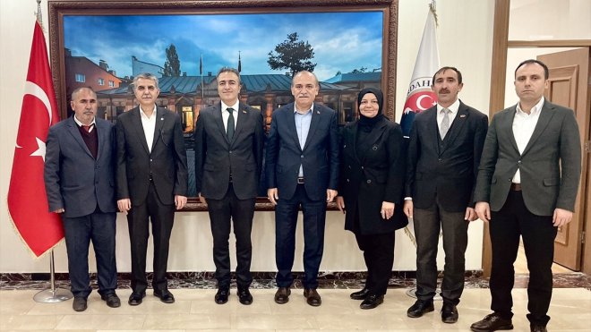 Büro Memur-Sen Genel Başkanı Yazgan Ardahan Valisi Çiçek'i ziyaret etti