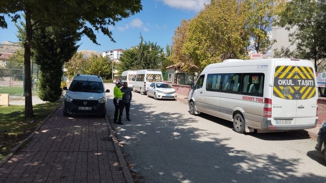 Elazığ polis okul önlerinde denetim yaptı1