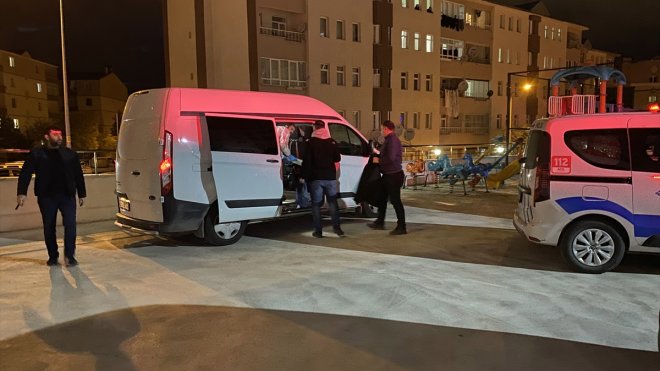 Erzurum'da bir kişi tartıştığı eski eşini bıçakla ağır yaraladı