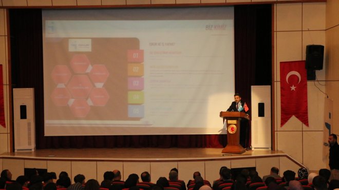 Hizan'da "Meslek Seçimi ve İş Becerileri" semineri düzenlendi