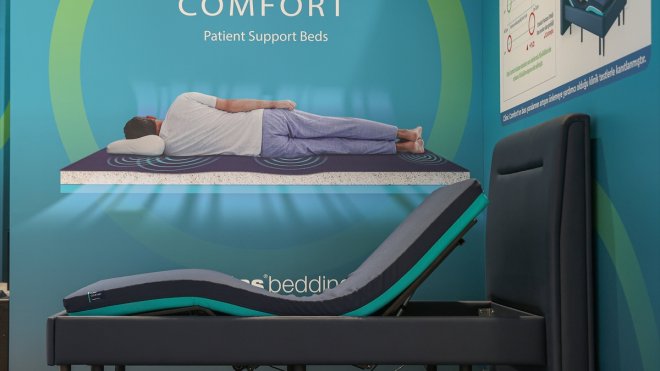 Yataş Bedding, son teknoloji hasta yatağını Darülaceze sakinleriyle buluşturdu