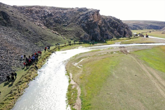 Murat Cumhuriyet yürüyüşü kişinin katılımıyla yapıldı 1000 Kanyonu