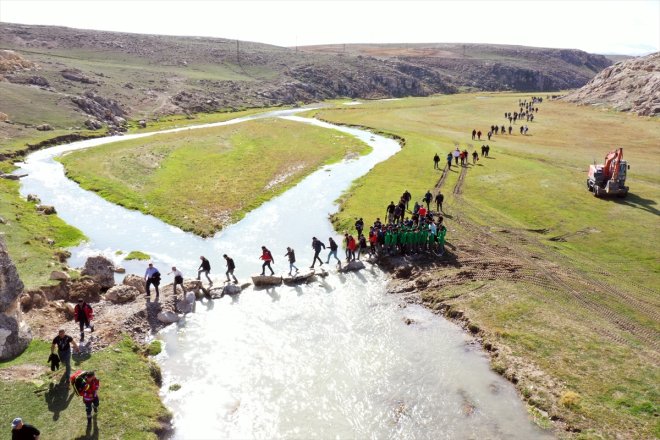 kişinin Cumhuriyet katılımıyla yapıldı 1000 Murat Kanyonu