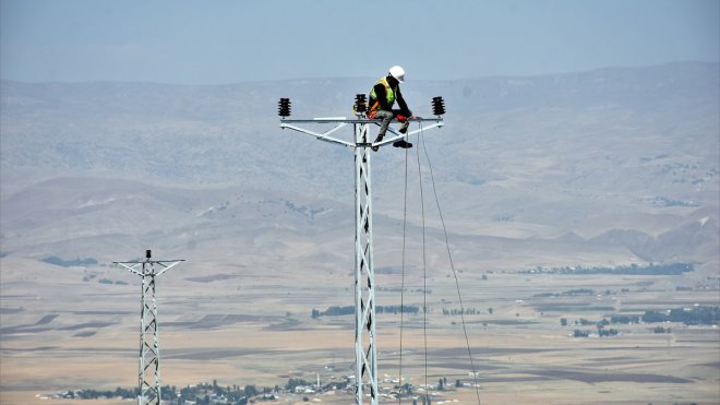 MUŞ - Şenyayla bölgesinin enerji altyapısı güçlendiriliyor1
