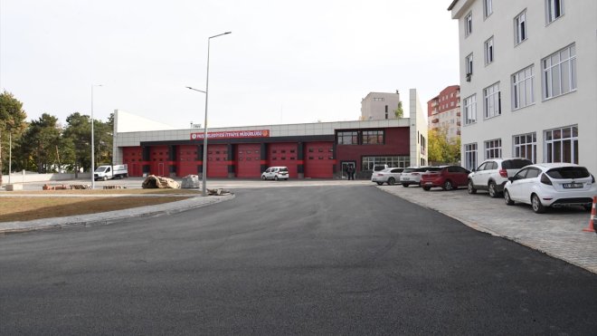 Muş'ta itfaiye hizmet binası tamamlanma aşamasına geldi