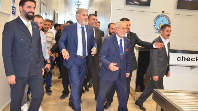 Yeniden Refah Partisi Genel Başkan Yardımcısı Altınöz, Muş'ta ziyaretlerde bulundu