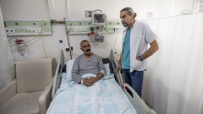 Uykuda inme geçiren Erzurumlu çiftçi, 1 saatlik müdahaleyle felçli kalmaktan kurtarıldı