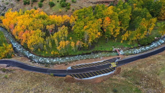 Bahçesaray'daki Subaşı yolu asfaltlandı