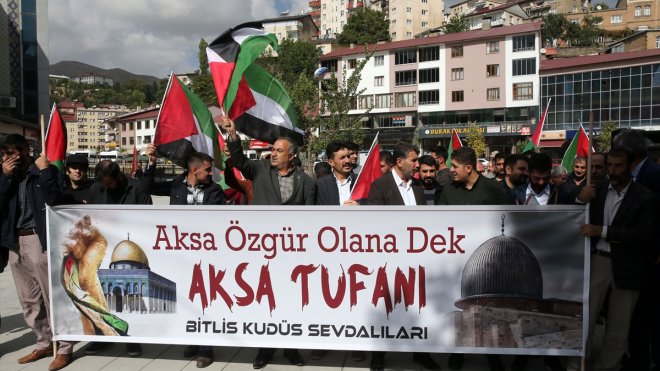 Van, Bitlis, Muş ve Hakkari'de, Filistin'de hayatını kaybedenler için gıyabi cenaze namazı kılındı