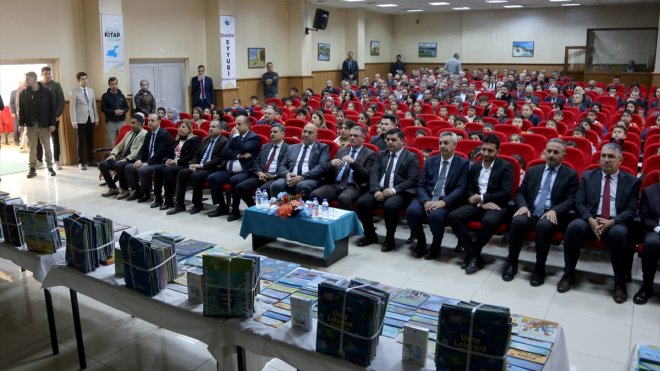 Van'da kütüphanelere bu yıl 1 milyon kitap desteği verilecek