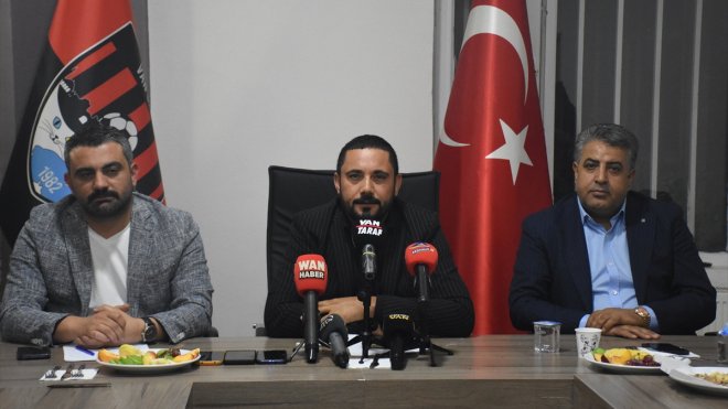 Vanspor FK Başkanı Kıyak'tan, Zonguldak Kömürspor maçı sonrası yaşanan olaylara ilişkin açıklama: