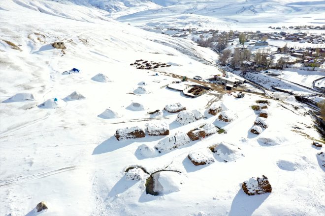 başladı - erken mesaileri AĞRI kar Besicilerin üzerindeki 1
