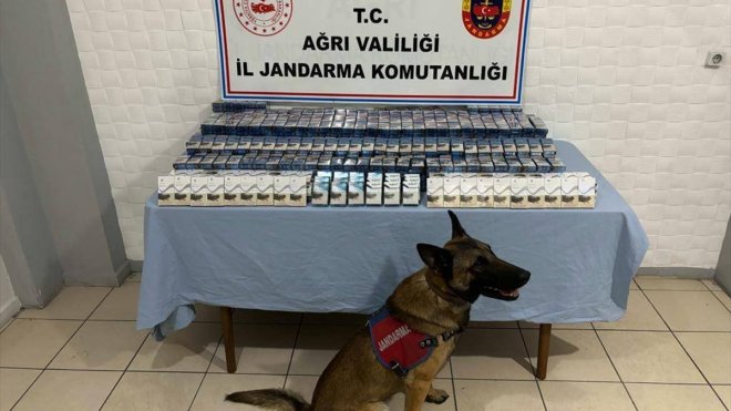 Ağrı'da 1 kilo 885 gram uyuşturucu yakalandı