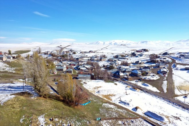 görev yerleri soba AĞRI okulunda öğretmen öğrencilerini köy sınıflarında karşılıyor kadın - çalışan yakıp 3 İlk 16