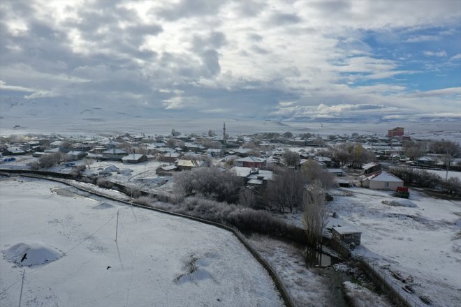 Karla AĞRI şehir dronla ile diğer merkezi yerleri kaplanan - yerleşim görüntülendi 11