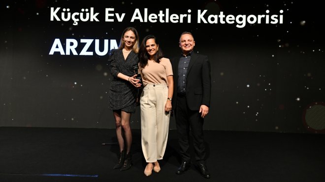 Arzum, A.L.F.A. Awards 2023'ten ödülle döndü