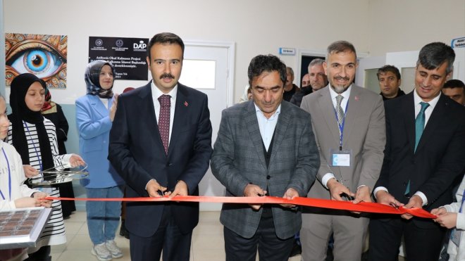 Ahlat'ta Bilim ve Sanat Merkezinde kurulan atölyelerin açılışı gerçekleştirildi