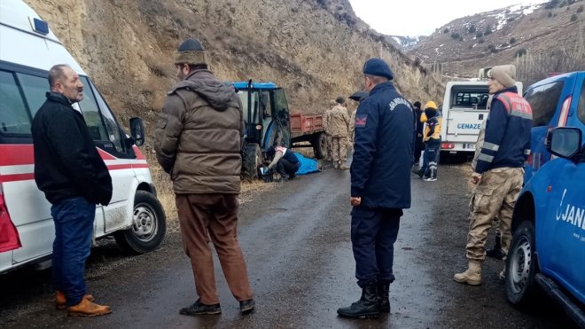 Erzurum'da çocuğun kullandığı traktörün altında kalan kişi öldü