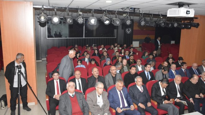 Hakkari'de 'Zap Havzası Somut Kültür Varlıkları Çalıştayı' yapıldı