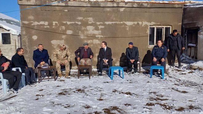 Malazgirt Kaymakamı Göksu Bayram'ın köy ziyaretleri sürüyor