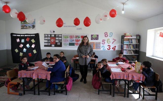 Gülşah 12 öğrencisi katediyor - için öğretmen, her gün yol MUŞ kilometrelerce 16