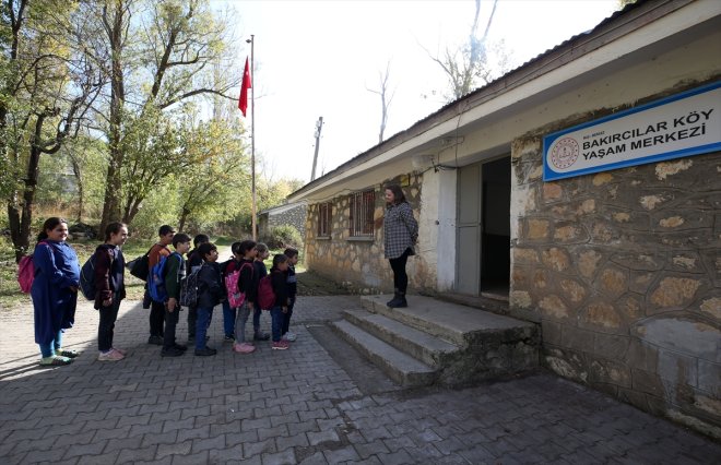Gülşah için MUŞ öğrencisi yol 12 gün katediyor her - öğretmen, kilometrelerce 8