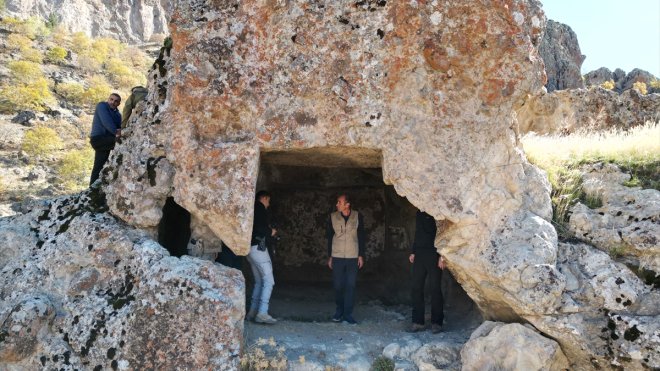 TUNCELİ - Binlerce yıllık tarihe ışık tutan Gelin Odaları turizme kazandırılacak1