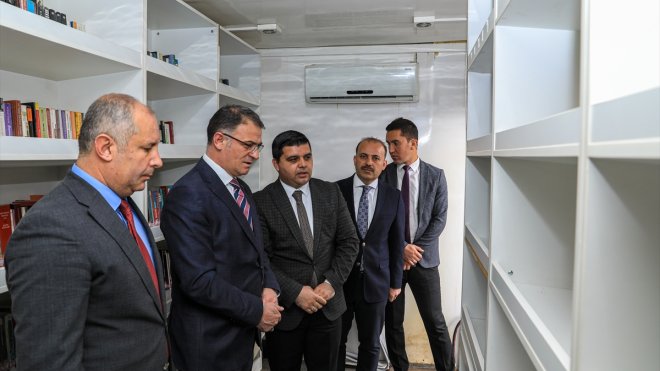 Van'da gezici kütüphane hizmete alındı