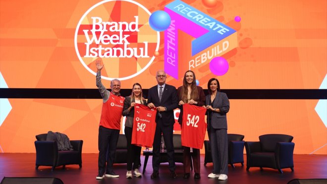 Vodafone, voleyboldaki yeni sponsorluğunu Brand Week Istanbul'da tanıttı