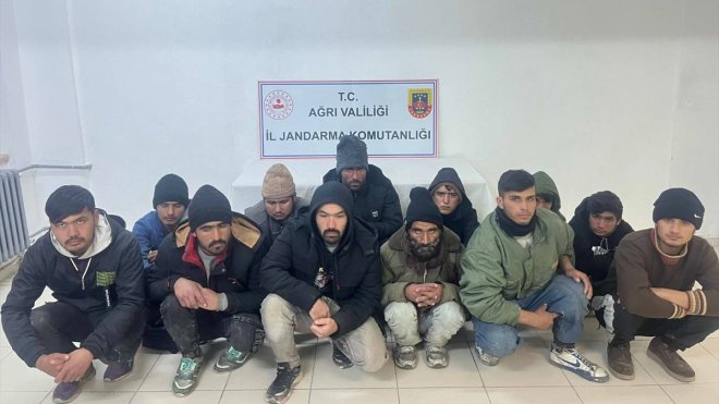 Ağrı'da 117 düzensiz göçmen yakalandı