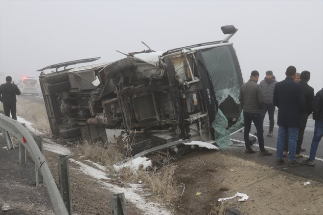 trafik kişi 7 (DRON) yaralandı zincirleme karıştığı aracın AĞRI kazasında 19 - 15