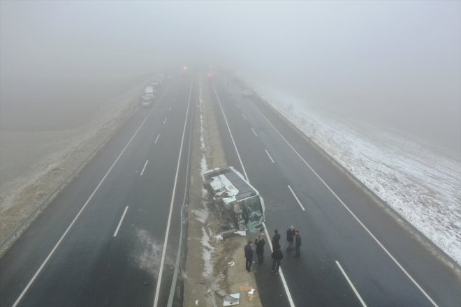 trafik aracın zincirleme kişi 7 kazasında - (DRON) AĞRI karıştığı 19 yaralandı 3