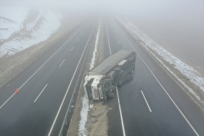 7 trafik kazasında AĞRI (DRON) 19 zincirleme karıştığı - aracın yaralandı kişi 4