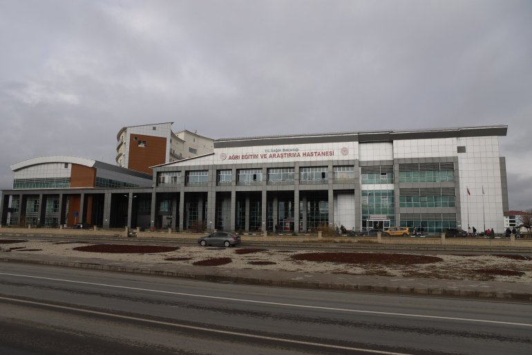 Ağrı göz hastalıkları tedavisinde gözde merkez oldu3