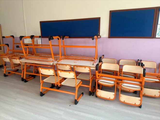 öğretmen hediyelerle donattı ve Ağrı