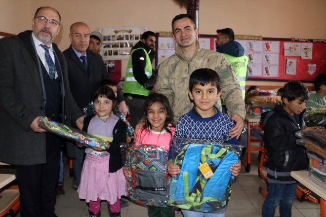 donattı - hediyelerle öğretmen ve İstanbul