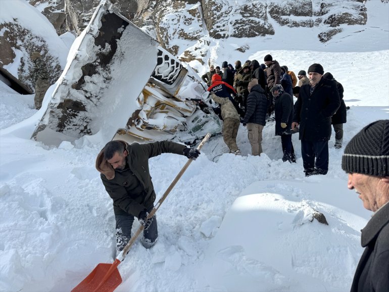 ağrı taşlıçay kar kepçe19