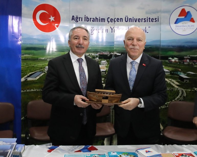 AİÇÜ Kuzeydoğu Anadolu Kariyer Fuarı