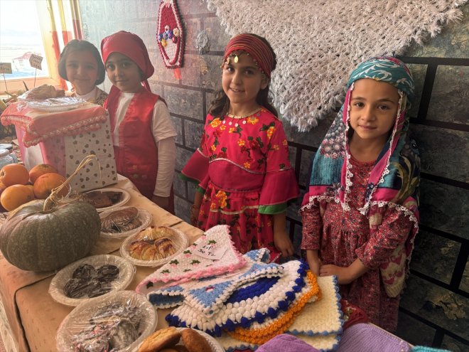 öğrenciler okullarında ürünleri yerli Ardahan