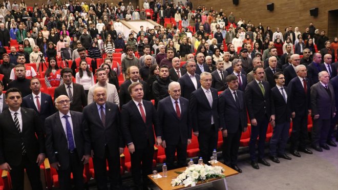 Binali Yıldırım, "Çağdaş Türk Dünyası Ortak Edebiyatın İnşası ve Nazım Hikmet Çalıştayı"na katıldı: