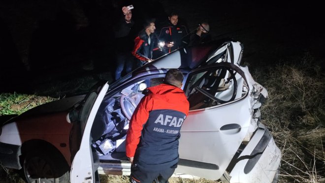 Bitlis'te tırın otomobile çarpması sonucu 1 kişi öldü
