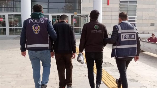 Elazığ'da asayiş operasyonlarında yakalanan 4 zanlı tutuklandı