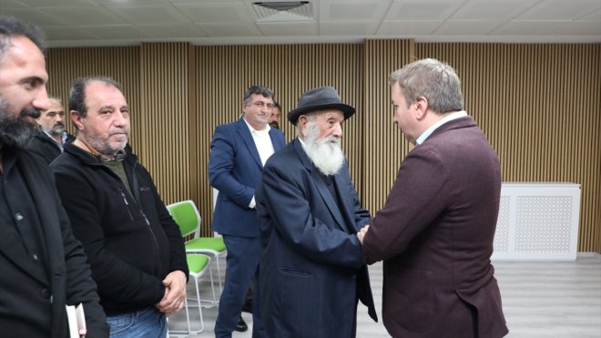 Alevi-Bektaşi Kültür ve Cemevi Başkanı Özdemir, Erzincan'da kanaat önderleriyle buluştu: